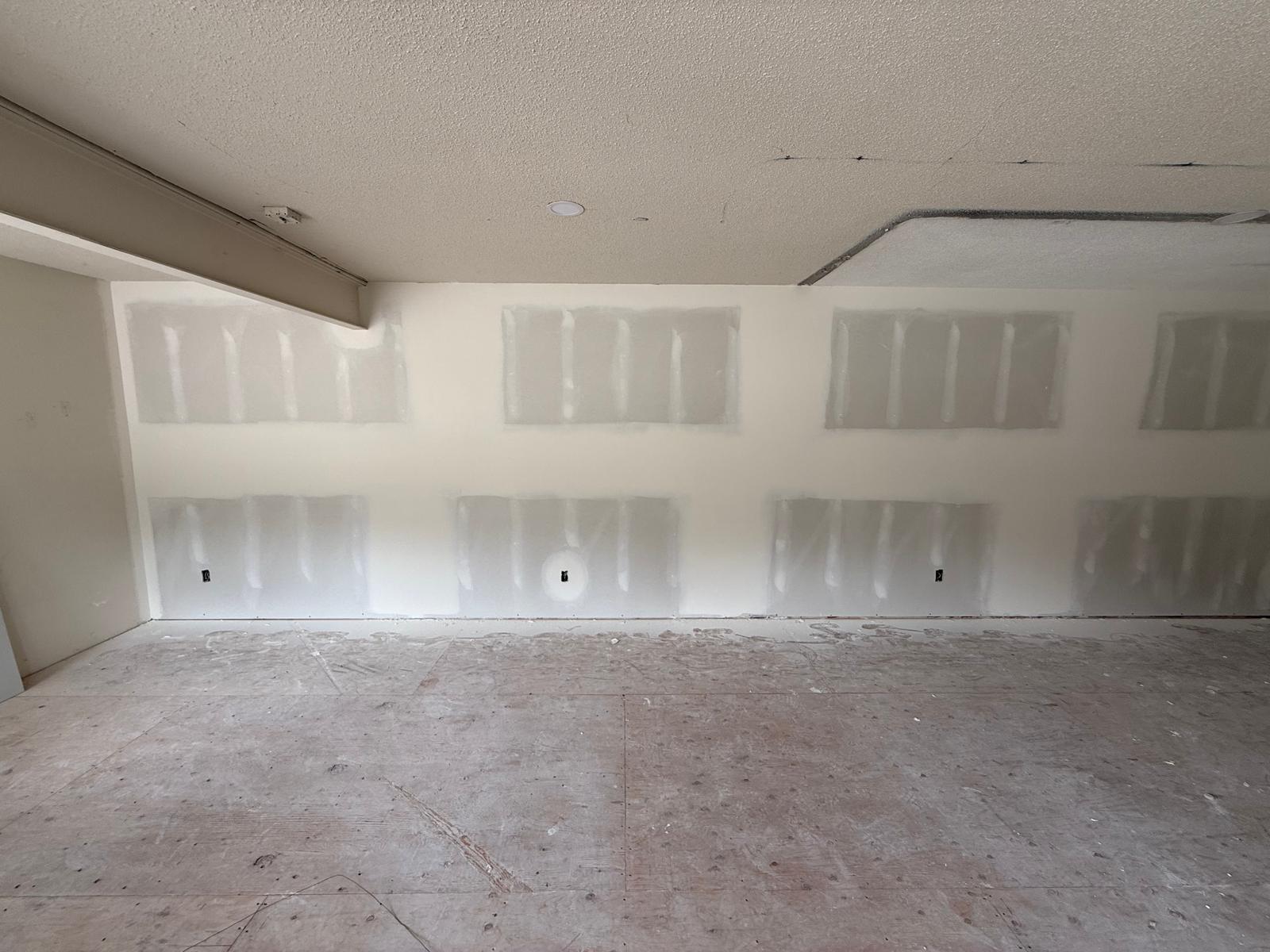 Ceiling finishing and drywall detail